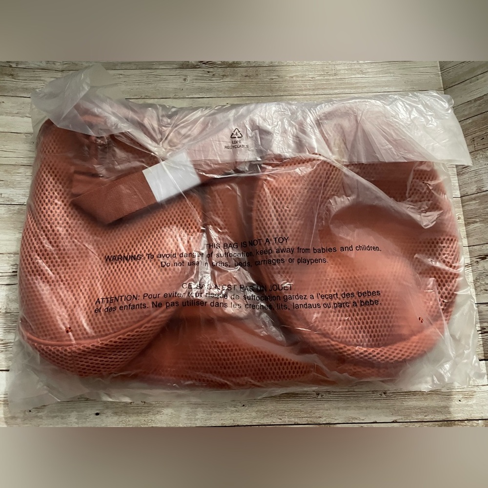 🆕 RESERVED FB VICTORIA'S SECRET VS ACTIVE MESH MESH DUFFLE BAG GYM TRAVEL ORANGE - Picture 9 of 11